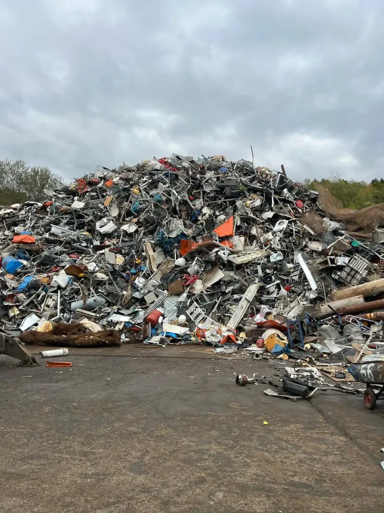 Schrottabholung in Iserlohn für Altmetall und Schrott